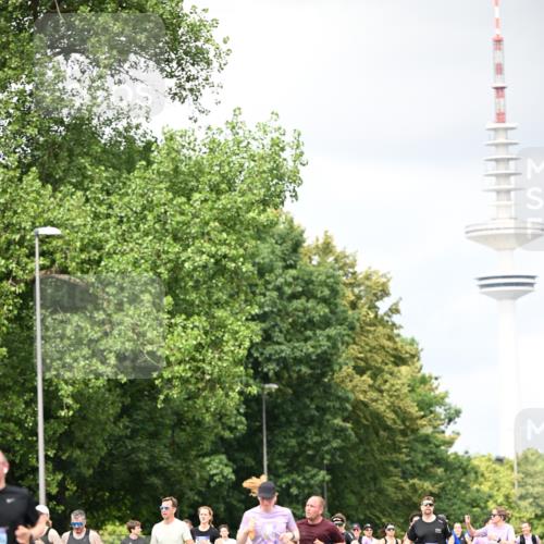 29.06.2025 - hella hamburg halbmarathon Dr. Thomas Lammeyer http://msf.ph/oto/8418523 29.06.2025 10:45:49 Kennedybrücke 1314, 1536, 2229, 2805, 3344, 3694, 4412, 4774, 5086, 5549, 5688, 5928, 6846, 7661, 7821, 8293, 8769, 9009, 9370, 10027, 10407, 11166, 11209, 11371 meine-sportfotos.de