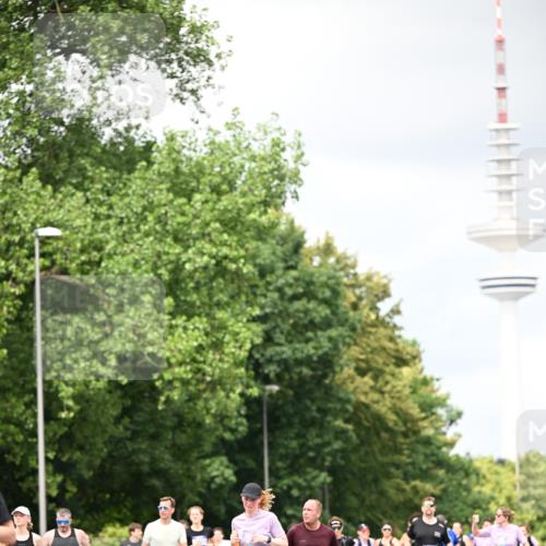 29.06.2025 - hella hamburg halbmarathon Dr. Thomas Lammeyer http://msf.ph/oto/8418542 29.06.2025 10:45:49 Kennedybrücke 1314, 1536, 2229, 2805, 3344, 3694, 4412, 4774, 5086, 5549, 5688, 5928, 6846, 7661, 7821, 8293, 8769, 9009, 9370, 10027, 10407, 11166, 11209, 11371 meine-sportfotos.de