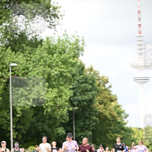 29.06.2025 - hella hamburg halbmarathon Dr. Thomas Lammeyer http://msf.ph/oto/8418548 29.06.2025 10:45:49 Kennedybrücke 1314, 1536, 2229, 2805, 3344, 3694, 4412, 4774, 5086, 5549, 5688, 5928, 6846, 7661, 7821, 8293, 8769, 9009, 9370, 10027, 10407, 11166, 11209, 11371 meine-sportfotos.de