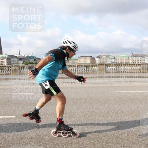 29.06.2025 - hella hamburg halbmarathon Lena Gebhardt http://msf.ph/oto/8418577 29.06.2025 08:57:28 Lombardsbrücke 84 meine-sportfotos.de