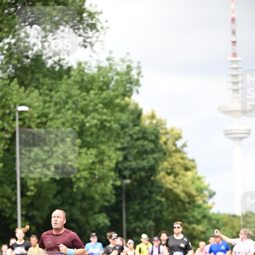 29.06.2025 - hella hamburg halbmarathon Dr. Thomas Lammeyer http://msf.ph/oto/8418597 29.06.2025 10:45:54 Kennedybrücke 1314, 1317, 1536, 2229, 2805, 3344, 3532, 3533, 3694, 4412, 4774, 5086, 5688, 5928, 6846, 6894, 7661, 7821, 8293, 8300, 8301, 8443, 8586, 8769, 9009, 9370, 10027, 10407, 11024, 11166, 11209, 11371, 11437, 11438 meine-sportfotos.de