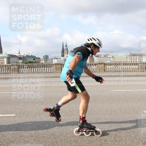 29.06.2025 - hella hamburg halbmarathon Lena Gebhardt http://msf.ph/oto/8418609 29.06.2025 08:57:28 Lombardsbrücke 4 meine-sportfotos.de
