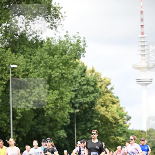 29.06.2025 - hella hamburg halbmarathon Dr. Thomas Lammeyer http://msf.ph/oto/8418634 29.06.2025 10:45:56 Kennedybrücke 1314, 1317, 1536, 2229, 2805, 3344, 3532, 3533, 3694, 4412, 4774, 5086, 5688, 5928, 6719, 6846, 6894, 7821, 8293, 8300, 8301, 8443, 8586, 8769, 9009, 9370, 10027, 10483, 11024, 11097, 11166, 11209, 11371, 11437, 11438 meine-sportfotos.de