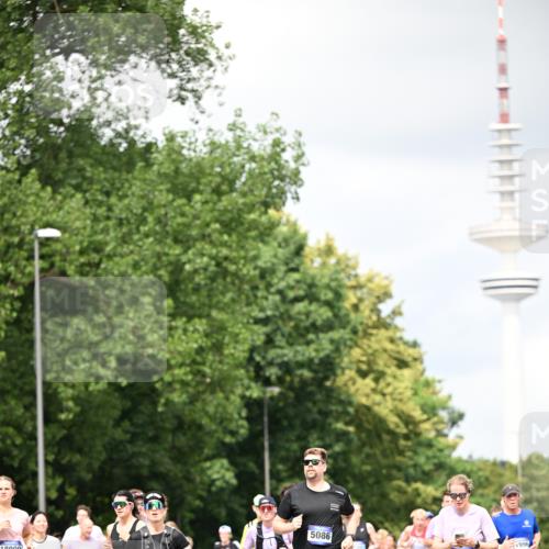 29.06.2025 - hella hamburg halbmarathon Dr. Thomas Lammeyer http://msf.ph/oto/8418655 29.06.2025 10:45:57 Kennedybrücke 1314, 1317, 1536, 2229, 2805, 3344, 3532, 3533, 3694, 4412, 4774, 5086, 5688, 5928, 6719, 6793, 6846, 6894, 7821, 8293, 8300, 8301, 8443, 8586, 8769, 9009, 9370, 10027, 10483, 11024, 11097, 11166, 11207, 11209, 11371, 11437, 11438 meine-sportfotos.de