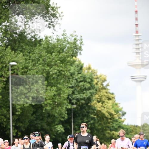 29.06.2025 - hella hamburg halbmarathon Dr. Thomas Lammeyer http://msf.ph/oto/8418664 29.06.2025 10:45:57 Kennedybrücke 1314, 1317, 1536, 2229, 2805, 3344, 3532, 3533, 3694, 4412, 4774, 5086, 5688, 5928, 6719, 6793, 6846, 6894, 7821, 8293, 8300, 8301, 8443, 8586, 8769, 9009, 9370, 10027, 10483, 11024, 11097, 11166, 11207, 11209, 11371, 11437, 11438 meine-sportfotos.de