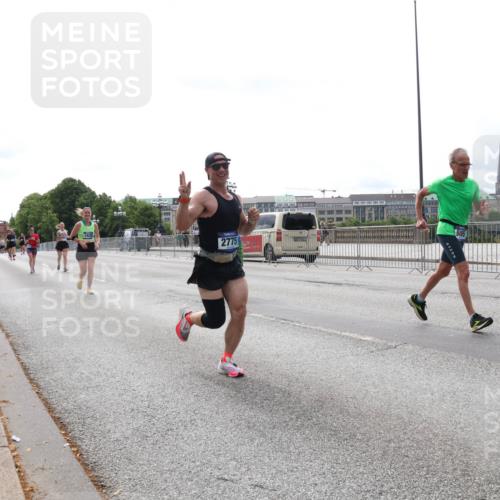 29.06.2025 - hella hamburg halbmarathon Lena Gebhardt http://msf.ph/oto/8418694 29.06.2025 10:27:16 Lombardsbrücke 1536, 2775, 1530, 1793, 1973, 2045, 2306, 2775, 4358, 4372, 5285, 5494, 5495, 5707, 5825, 6259, 6637, 7069, 7234, 7314, 7944, 8056, 8281, 9349, 10077, 10158, 10465, 11110, 11256, 11766, 12071, 12500, 13462, 14020, 14021, 15108, 15641, 16479, 17049, 17445, 17791, 18097, 18766, 18962, 18976, 18978 meine-sportfotos.de