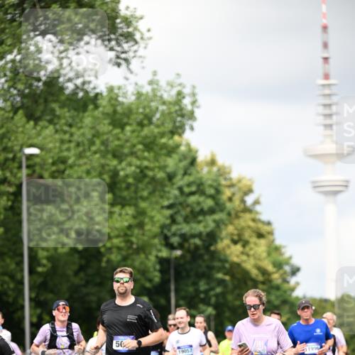 29.06.2025 - hella hamburg halbmarathon Dr. Thomas Lammeyer http://msf.ph/oto/8418736 29.06.2025 10:46:00 Kennedybrücke 1314, 1317, 1536, 2229, 2762, 2763, 2805, 3344, 3532, 3533, 3694, 4774, 5086, 5688, 5928, 6066, 6719, 6793, 6846, 6894, 7821, 8293, 8300, 8301, 8443, 8586, 9009, 9370, 10027, 10483, 11024, 11097, 11166, 11207, 11209, 11255, 11371, 11437, 11438 meine-sportfotos.de