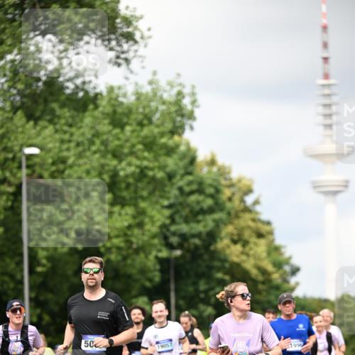 29.06.2025 - hella hamburg halbmarathon Dr. Thomas Lammeyer http://msf.ph/oto/8418749 29.06.2025 10:46:01 Kennedybrücke 1314, 1317, 1536, 2229, 2762, 2763, 2805, 3532, 3533, 3694, 4774, 5086, 5688, 5928, 6066, 6719, 6793, 6846, 6894, 7821, 8293, 8300, 8301, 8443, 8586, 9009, 9370, 10027, 10483, 11024, 11097, 11166, 11207, 11209, 11255, 11371, 11437, 11438 meine-sportfotos.de