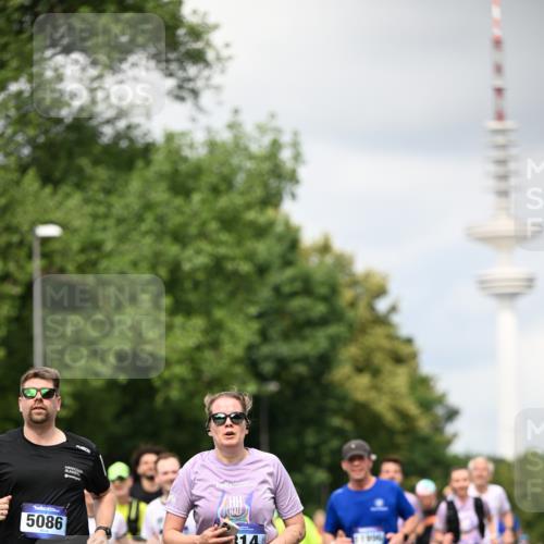 29.06.2025 - hella hamburg halbmarathon Dr. Thomas Lammeyer http://msf.ph/oto/8418779 29.06.2025 10:46:02 Kennedybrücke 1314, 1317, 1536, 2229, 2762, 2763, 2805, 3532, 3533, 3694, 4774, 5086, 5688, 5928, 5942, 6066, 6719, 6726, 6793, 6846, 6894, 7821, 8293, 8300, 8301, 8443, 8586, 9009, 9370, 10027, 10483, 11024, 11097, 11207, 11209, 11255, 11371, 11437, 11438 meine-sportfotos.de