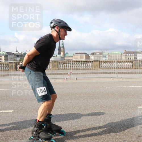29.06.2025 - hella hamburg halbmarathon Lena Gebhardt http://msf.ph/oto/8418808 29.06.2025 08:57:28 Lombardsbrücke 164 meine-sportfotos.de