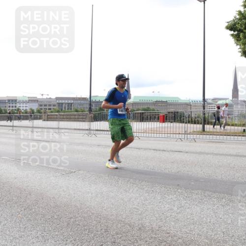 29.06.2025 - hella hamburg halbmarathon Lena Gebhardt http://msf.ph/oto/8418837 29.06.2025 10:27:17 Lombardsbrücke 1530, 10077, 1530, 1793, 1973, 2045, 2306, 2775, 4358, 4372, 5285, 5494, 5495, 5707, 5825, 6259, 6637, 7069, 7234, 7314, 7944, 8056, 8281, 9349, 10077, 10158, 10465, 11110, 11256, 11766, 12500, 13462, 14020, 14021, 15108, 15641, 16479, 17049, 17445, 17791, 18097, 18766, 18962, 18976, 18978 meine-sportfotos.de