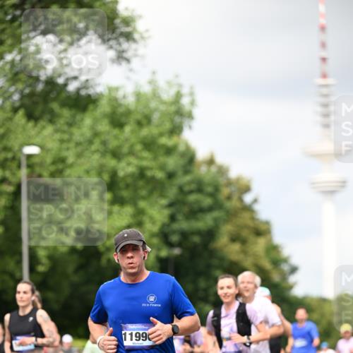 29.06.2025 - hella hamburg halbmarathon Dr. Thomas Lammeyer http://msf.ph/oto/8418852 29.06.2025 10:46:05 Kennedybrücke 1314, 1317, 1536, 2229, 2762, 2763, 3532, 3533, 3694, 4774, 5086, 5688, 5942, 6066, 6719, 6726, 6793, 6846, 6894, 7821, 8293, 8300, 8301, 8443, 8586, 9009, 9370, 9588, 10027, 10181, 10483, 11011, 11017, 11024, 11097, 11207, 11255, 11371, 11437, 11438 meine-sportfotos.de