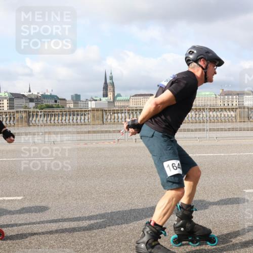 29.06.2025 - hella hamburg halbmarathon Lena Gebhardt http://msf.ph/oto/8418870 29.06.2025 08:57:28 Lombardsbrücke 121, 24, 164 meine-sportfotos.de