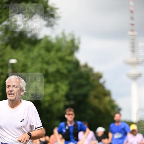 29.06.2025 - hella hamburg halbmarathon Dr. Thomas Lammeyer http://msf.ph/oto/8418973 29.06.2025 10:46:09 Kennedybrücke 1314, 1317, 1536, 2229, 2762, 2763, 3532, 3533, 3694, 4774, 5086, 5942, 6066, 6137, 6719, 6726, 6793, 6846, 6894, 7821, 7968, 8162, 8293, 8300, 8301, 8443, 8586, 9009, 9370, 9588, 10027, 10181, 10483, 11011, 11017, 11024, 11097, 11098, 11207, 11255, 11371, 11437, 11438 meine-sportfotos.de