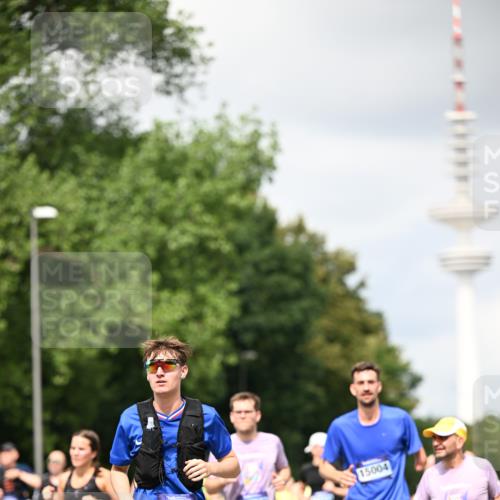 29.06.2025 - hella hamburg halbmarathon Dr. Thomas Lammeyer http://msf.ph/oto/8419003 29.06.2025 10:46:11 Kennedybrücke 1314, 1317, 1536, 1648, 2229, 2762, 2763, 3459, 3532, 3533, 3694, 5086, 5942, 6066, 6137, 6450, 6719, 6726, 6793, 6846, 6894, 7821, 7968, 8162, 8163, 8293, 8300, 8301, 8443, 8586, 9370, 9588, 10027, 10181, 10483, 10872, 11011, 11017, 11024, 11097, 11098, 11207, 11255, 11437, 11438 meine-sportfotos.de