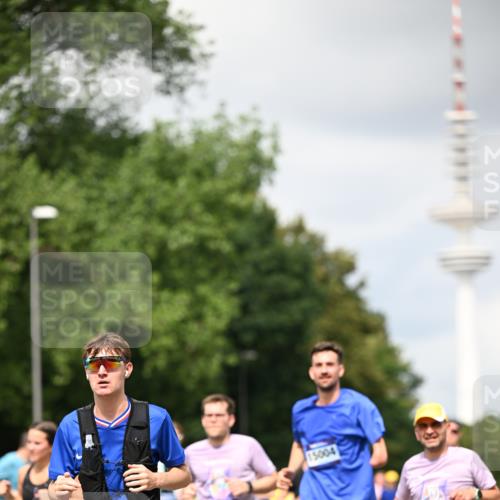 29.06.2025 - hella hamburg halbmarathon Dr. Thomas Lammeyer http://msf.ph/oto/8419026 29.06.2025 10:46:12 Kennedybrücke 1314, 1317, 1536, 1648, 2229, 2762, 2763, 3459, 3532, 3533, 3694, 5086, 5942, 6066, 6137, 6450, 6719, 6726, 6793, 6846, 6894, 7821, 7968, 8004, 8162, 8163, 8293, 8300, 8301, 8443, 8586, 9370, 9588, 10027, 10181, 10483, 10872, 11011, 11017, 11024, 11097, 11098, 11207, 11255, 11437, 11438 meine-sportfotos.de