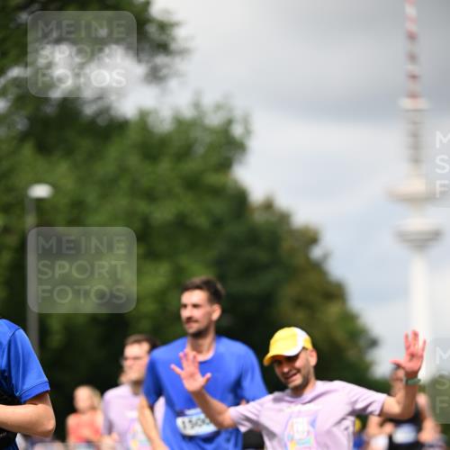 29.06.2025 - hella hamburg halbmarathon Dr. Thomas Lammeyer http://msf.ph/oto/8419065 29.06.2025 10:46:13 Kennedybrücke 1314, 1317, 1536, 1648, 2229, 2762, 2763, 3459, 3532, 3533, 3694, 4885, 5086, 5942, 6066, 6137, 6450, 6719, 6726, 6793, 6846, 6894, 7821, 7968, 8004, 8162, 8163, 8293, 8300, 8301, 8443, 8586, 9370, 9588, 10027, 10181, 10483, 10872, 11011, 11017, 11024, 11097, 11098, 11207, 11255, 11437, 11438 meine-sportfotos.de