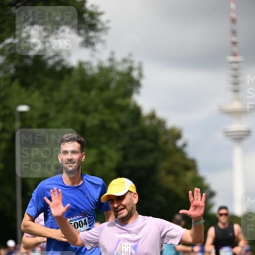 29.06.2025 - hella hamburg halbmarathon Dr. Thomas Lammeyer http://msf.ph/oto/8419082 29.06.2025 10:46:13 Kennedybrücke 1314, 1317, 1536, 1648, 2229, 2762, 2763, 3459, 3532, 3533, 3694, 4885, 5086, 5942, 6066, 6137, 6450, 6719, 6726, 6793, 6846, 6894, 7821, 7968, 8004, 8162, 8163, 8293, 8300, 8301, 8443, 8586, 9370, 9588, 10027, 10181, 10483, 10872, 11011, 11017, 11024, 11097, 11098, 11207, 11255, 11437, 11438 meine-sportfotos.de