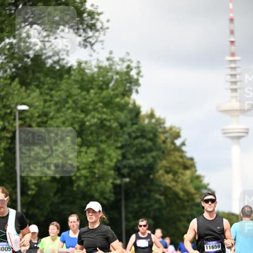 29.06.2025 - hella hamburg halbmarathon Dr. Thomas Lammeyer http://msf.ph/oto/8419140 29.06.2025 10:46:15 Kennedybrücke 1314, 1317, 1536, 1648, 2762, 2763, 3459, 3532, 3533, 3694, 4329, 4885, 5086, 5432, 5942, 6066, 6137, 6153, 6450, 6719, 6726, 6793, 6846, 6894, 7821, 7968, 8004, 8162, 8163, 8300, 8301, 8443, 8586, 9588, 10027, 10181, 10483, 10872, 11011, 11017, 11024, 11097, 11098, 11207, 11255, 11437, 11438 meine-sportfotos.de