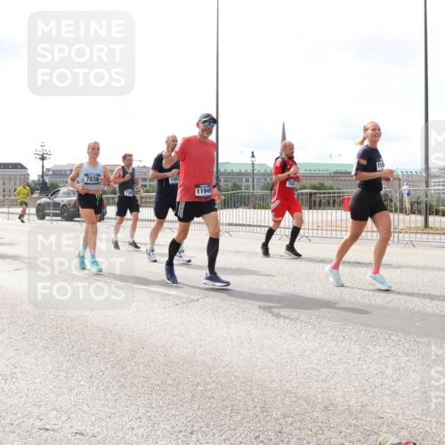 29.06.2025 - hella hamburg halbmarathon Lena Gebhardt http://msf.ph/oto/8419177 29.06.2025 10:18:11 Lombardsbrücke 7838, 11949, 115, 1159, 1160, 1268, 1325, 1554, 1622, 1641, 1749, 1982, 2087, 2094, 2147, 2335, 2634, 2931, 3125, 3138, 3292, 3321, 3482, 3977, 4123, 4710, 4738, 4804, 5004, 5290, 5611, 5733, 5909, 6270, 6332, 7094, 7160, 7641, 7649, 7838, 7882, 7883, 8067, 8128, 8248, 8607, 8799, 9222, 9400, 9539, 9717, 9734, 9798, 9834, 9844, 9964, 10174, 10332, 10509, 10659, 10687, 10908, 12498, 13341 meine-sportfotos.de