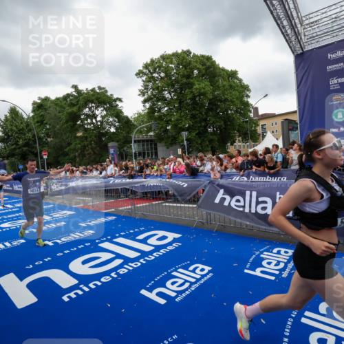 29.06.2025 - hella hamburg halbmarathon Zöllner http://msf.ph/oto/8419213 29.06.2025 10:52:22 Ziel 4140, 4419, 4587, 4837, 5087, 5482, 6164, 7896, 9074, 13211, 13707, 15446, 17773 meine-sportfotos.de