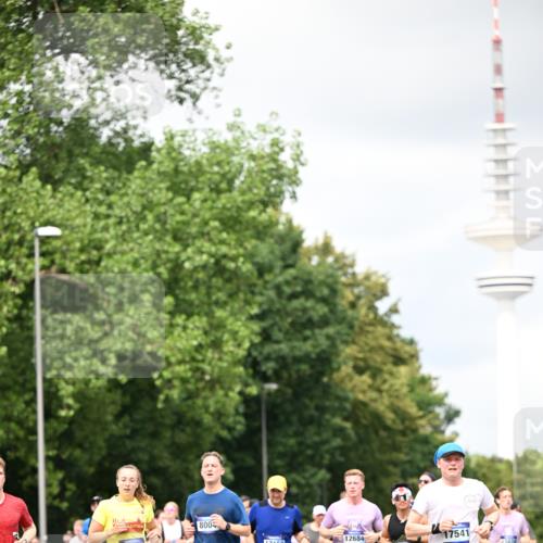 29.06.2025 - hella hamburg halbmarathon Dr. Thomas Lammeyer http://msf.ph/oto/8419386 29.06.2025 10:46:22 Kennedybrücke 1039, 1317, 1648, 1712, 2762, 2763, 2974, 3459, 3532, 3533, 4329, 4541, 4885, 5432, 5671, 5942, 6066, 6137, 6153, 6320, 6450, 6719, 6726, 6793, 7968, 8004, 8162, 8163, 8443, 8586, 8712, 9588, 10181, 10483, 10872, 11011, 11017, 11024, 11097, 11098, 11207, 11255 meine-sportfotos.de