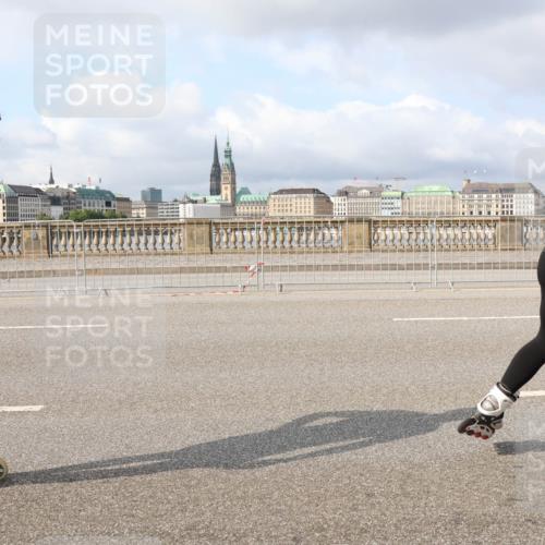 29.06.2025 - hella hamburg halbmarathon Lena Gebhardt http://msf.ph/oto/8419389 29.06.2025 08:57:30 Lombardsbrücke 373, 12512 meine-sportfotos.de