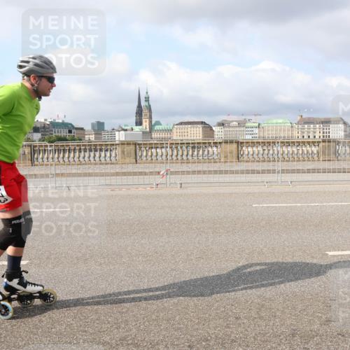 29.06.2025 - hella hamburg halbmarathon Lena Gebhardt http://msf.ph/oto/8419418 29.06.2025 08:57:30 Lombardsbrücke 373 meine-sportfotos.de
