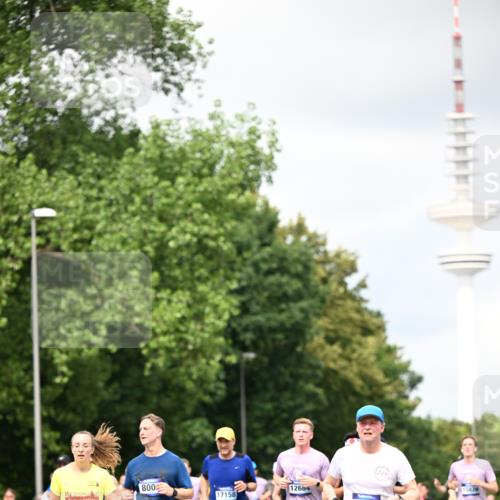 29.06.2025 - hella hamburg halbmarathon Dr. Thomas Lammeyer http://msf.ph/oto/8419424 29.06.2025 10:46:23 Kennedybrücke 1039, 1317, 1648, 1712, 2762, 2763, 2974, 3326, 3459, 3532, 3568, 4329, 4541, 4885, 5432, 5671, 5942, 6066, 6137, 6153, 6320, 6450, 6719, 6726, 6793, 7968, 8004, 8162, 8163, 8443, 8586, 8712, 9588, 10181, 10483, 10872, 11011, 11017, 11097, 11098, 11207, 11255 meine-sportfotos.de