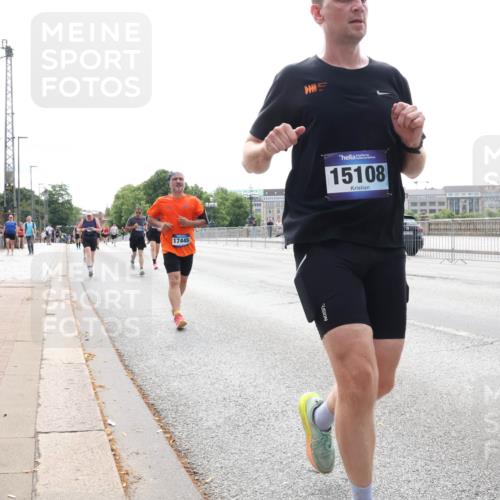 29.06.2025 - hella hamburg halbmarathon Lena Gebhardt http://msf.ph/oto/8419430 29.06.2025 10:27:24 Lombardsbrücke 17445, 15108, 1530, 1793, 2306, 2775, 4358, 4372, 5285, 5494, 5495, 5707, 5825, 6214, 6259, 6637, 7234, 7314, 7764, 7944, 7978, 8056, 8085, 8281, 9349, 10077, 10158, 10412, 10413, 10465, 11110, 11256, 11766, 12500, 13462, 14020, 14021, 14206, 15108, 15641, 17049, 17427, 17445, 17791, 18012, 18097, 18766, 18976 meine-sportfotos.de