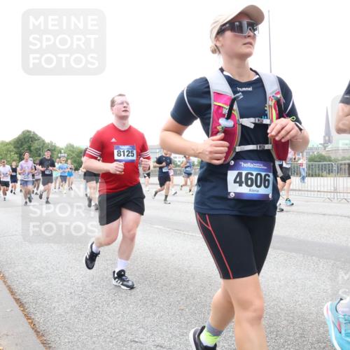 29.06.2025 - hella hamburg halbmarathon Lena Gebhardt http://msf.ph/oto/8419456 29.06.2025 10:52:16 Lombardsbrücke 8125, 4606, 934, 1418, 1978, 2420, 2528, 3038, 3645, 4087, 4273, 4436, 4598, 4606, 4815, 5062, 5262, 5360, 6386, 6403, 6404, 6406, 6456, 6604, 6671, 6985, 7682, 7690, 7691, 7735, 7812, 8194, 8196, 8250, 8251, 8621, 9068, 9103, 9220, 9368, 9460, 9590, 9594, 9673, 9730, 9731, 10080, 10296, 10342, 10392, 10533, 10634, 10673, 10884, 10928, 11084, 11101, 11126, 11127, 11297, 11375, 11736, 11899, 11974, 12065, 12546, 12558 meine-sportfotos.de