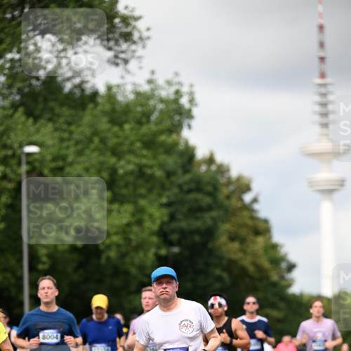29.06.2025 - hella hamburg halbmarathon Dr. Thomas Lammeyer http://msf.ph/oto/8419461 29.06.2025 10:46:25 Kennedybrücke 1039, 1648, 1712, 2762, 2763, 2974, 3326, 3459, 3568, 4329, 4541, 4885, 5432, 5671, 5942, 6066, 6137, 6153, 6320, 6450, 6719, 6726, 6793, 7968, 8004, 8162, 8163, 8712, 9588, 10181, 10483, 10872, 11011, 11017, 11097, 11098, 11207, 11255 meine-sportfotos.de