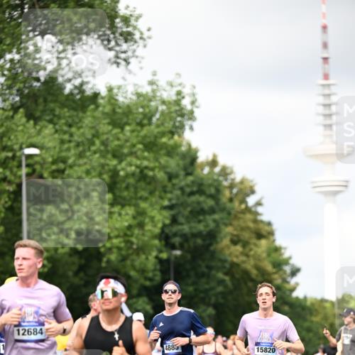 29.06.2025 - hella hamburg halbmarathon Dr. Thomas Lammeyer http://msf.ph/oto/8419534 29.06.2025 10:46:27 Kennedybrücke 1039, 1648, 1712, 2762, 2763, 2974, 3276, 3326, 3459, 3568, 4329, 4541, 4885, 5432, 5671, 5942, 6066, 6137, 6153, 6320, 6450, 6726, 6793, 7022, 7023, 7968, 8004, 8162, 8163, 8712, 9588, 10181, 10872, 11011, 11017, 11098, 11207, 11255 meine-sportfotos.de