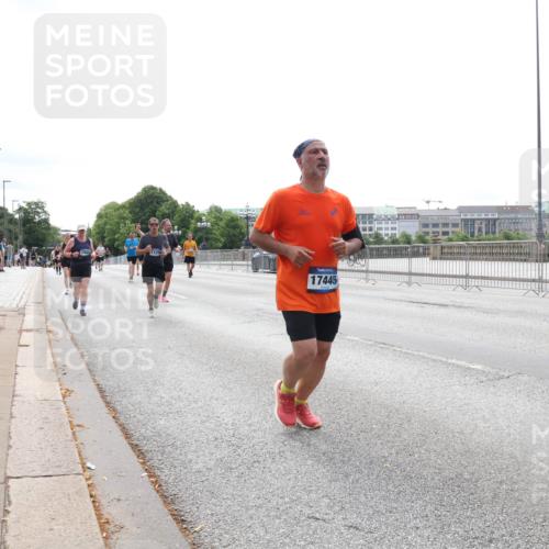 29.06.2025 - hella hamburg halbmarathon Lena Gebhardt http://msf.ph/oto/8419565 29.06.2025 10:27:25 Lombardsbrücke 11256, 17445, 1530, 1793, 2306, 2775, 3389, 4358, 4372, 5285, 5494, 5495, 5707, 5825, 6214, 6259, 6637, 7234, 7314, 7764, 7944, 7978, 8056, 8085, 8281, 9349, 10077, 10158, 10412, 10413, 10465, 11110, 11256, 11766, 12500, 13462, 14020, 14021, 14206, 15108, 15641, 16838, 17049, 17427, 17445, 17791, 18012, 18097, 18766, 18976 meine-sportfotos.de