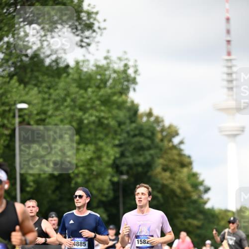 29.06.2025 - hella hamburg halbmarathon Dr. Thomas Lammeyer http://msf.ph/oto/8419575 29.06.2025 10:46:29 Kennedybrücke 1039, 1648, 1712, 2762, 2974, 3276, 3326, 3459, 3568, 4329, 4385, 4541, 4735, 4736, 4885, 5432, 5671, 5942, 6137, 6153, 6320, 6450, 6726, 7022, 7023, 7968, 8004, 8162, 8163, 8712, 9588, 10181, 10872, 11011, 11017, 11098 meine-sportfotos.de