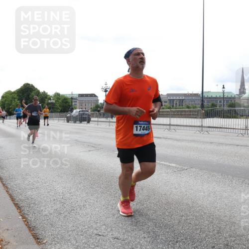 29.06.2025 - hella hamburg halbmarathon Lena Gebhardt http://msf.ph/oto/8419617 29.06.2025 10:27:25 Lombardsbrücke 11256, 17445, 1530, 1793, 2306, 2775, 3389, 4358, 4372, 5285, 5494, 5495, 5707, 5825, 6214, 6259, 6637, 7234, 7314, 7764, 7944, 7978, 8056, 8085, 8281, 9349, 10077, 10158, 10412, 10413, 10465, 11110, 11256, 11766, 12500, 13462, 14020, 14021, 14206, 15108, 15641, 16838, 17049, 17427, 17445, 17791, 18012, 18097, 18766, 18976 meine-sportfotos.de