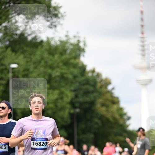 29.06.2025 - hella hamburg halbmarathon Dr. Thomas Lammeyer http://msf.ph/oto/8419620 29.06.2025 10:46:30 Kennedybrücke 1039, 1648, 1712, 2069, 2974, 3276, 3326, 3459, 3568, 4329, 4385, 4541, 4735, 4736, 4885, 5432, 5671, 5942, 6137, 6153, 6320, 6450, 6726, 7022, 7023, 7968, 8004, 8014, 8162, 8163, 8712, 9588, 10181, 10532, 10872, 11011, 11017, 11098 meine-sportfotos.de