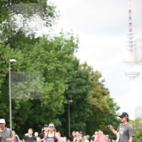 29.06.2025 - hella hamburg halbmarathon Dr. Thomas Lammeyer http://msf.ph/oto/8419648 29.06.2025 10:46:32 Kennedybrücke 1039, 1648, 1712, 2069, 2974, 3276, 3326, 3459, 3568, 4329, 4385, 4541, 4735, 4736, 4885, 5432, 5671, 5942, 6137, 6153, 6320, 6450, 6726, 7022, 7023, 7968, 8004, 8014, 8162, 8163, 8712, 9588, 10181, 10532, 10872, 11011, 11017, 11098 meine-sportfotos.de