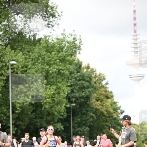 29.06.2025 - hella hamburg halbmarathon Dr. Thomas Lammeyer http://msf.ph/oto/8419655 29.06.2025 10:46:32 Kennedybrücke 1039, 1648, 1712, 2069, 2974, 3276, 3326, 3459, 3568, 4329, 4385, 4541, 4735, 4736, 4885, 5432, 5671, 5942, 6137, 6153, 6320, 6450, 6726, 7022, 7023, 7968, 8004, 8014, 8162, 8163, 8712, 9588, 10181, 10532, 10872, 11011, 11017, 11098 meine-sportfotos.de