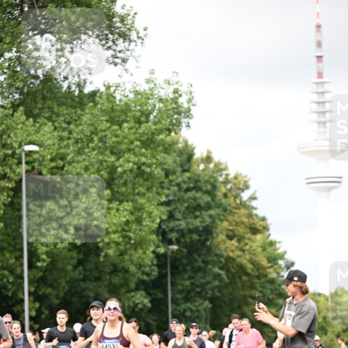 29.06.2025 - hella hamburg halbmarathon Dr. Thomas Lammeyer http://msf.ph/oto/8419662 29.06.2025 10:46:32 Kennedybrücke 1039, 1648, 1712, 2069, 2974, 3276, 3326, 3459, 3568, 4329, 4385, 4541, 4735, 4736, 4885, 5432, 5671, 5942, 6137, 6153, 6320, 6450, 6726, 7022, 7023, 7968, 8004, 8014, 8162, 8163, 8712, 9588, 10181, 10532, 10872, 11011, 11017, 11098 meine-sportfotos.de