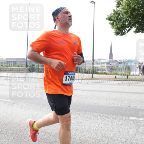 29.06.2025 - hella hamburg halbmarathon Lena Gebhardt http://msf.ph/oto/8419686 29.06.2025 10:27:26 Lombardsbrücke 17445, 1530, 1793, 2080, 2306, 2775, 3389, 4358, 4372, 5285, 5494, 5495, 5707, 5825, 6214, 6259, 6637, 7234, 7314, 7764, 7944, 7978, 8056, 8085, 8281, 9349, 10077, 10158, 10412, 10413, 10465, 11110, 11256, 11766, 12500, 13462, 14020, 14021, 14206, 15108, 15641, 16838, 17049, 17427, 17445, 17791, 18012, 18097, 18301, 18766, 18976 meine-sportfotos.de