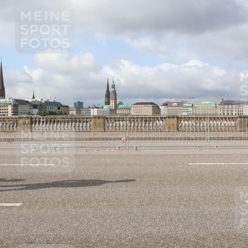 29.06.2025 - hella hamburg halbmarathon Lena Gebhardt http://msf.ph/oto/8419826 29.06.2025 08:57:38 Lombardsbrücke  meine-sportfotos.de