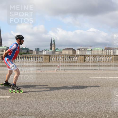 29.06.2025 - hella hamburg halbmarathon Lena Gebhardt http://msf.ph/oto/8419917 29.06.2025 08:57:38 Lombardsbrücke 218 meine-sportfotos.de
