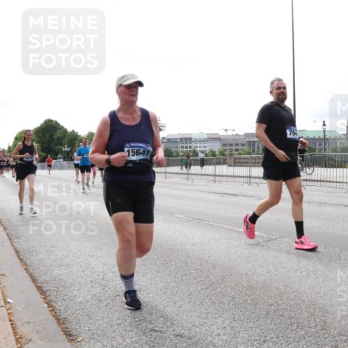 29.06.2025 - hella hamburg halbmarathon Lena Gebhardt http://msf.ph/oto/8419935 29.06.2025 10:27:29 Lombardsbrücke 15641, 794, 1530, 2080, 2306, 2775, 3389, 4358, 4372, 5285, 5495, 5707, 5825, 6214, 6259, 6637, 7234, 7314, 7764, 7944, 7978, 8056, 8085, 8281, 9349, 9688, 10077, 10158, 10412, 10413, 11110, 11256, 11766, 12500, 13043, 14020, 14021, 14206, 15108, 15641, 16838, 17049, 17427, 17445, 17791, 18012, 18097, 18301, 18626, 18766, 18976 meine-sportfotos.de