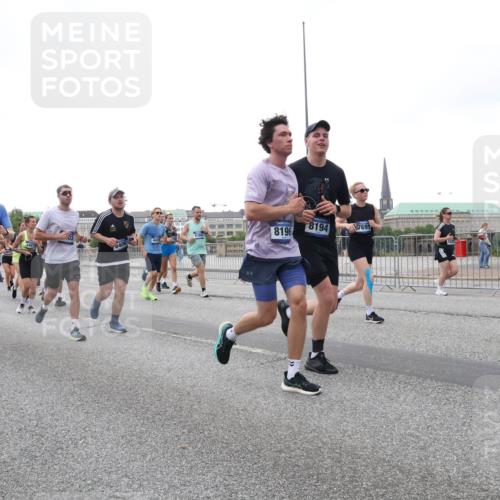 29.06.2025 - hella hamburg halbmarathon Lena Gebhardt http://msf.ph/oto/8419957 29.06.2025 10:52:20 Lombardsbrücke 5262, 8196, 8194, 7691, 404, 1418, 1826, 1978, 2420, 2528, 2983, 3038, 3140, 3645, 4087, 4273, 4436, 4598, 4606, 4815, 5062, 5262, 5360, 6386, 6403, 6404, 6406, 6456, 6671, 6985, 7511, 7682, 7690, 7691, 7735, 7812, 8194, 8196, 8250, 8251, 8621, 9068, 9070, 9103, 9368, 9460, 9730, 9731, 10080, 10296, 10342, 10392, 10533, 10634, 10673, 10884, 10928, 11084, 11101, 11126, 11127, 11297, 11375, 11736, 11899, 11974, 12546, 12558 meine-sportfotos.de