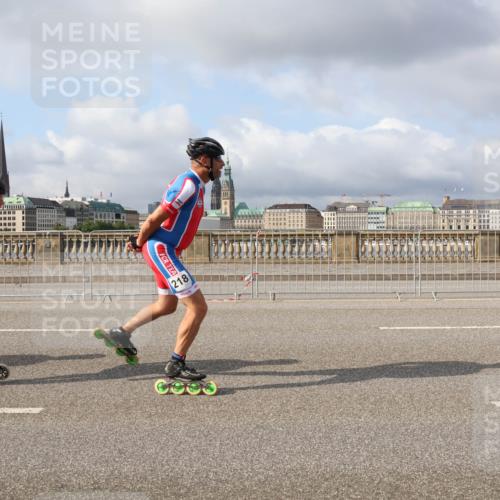 29.06.2025 - hella hamburg halbmarathon Lena Gebhardt http://msf.ph/oto/8419974 29.06.2025 08:57:39 Lombardsbrücke 219 meine-sportfotos.de