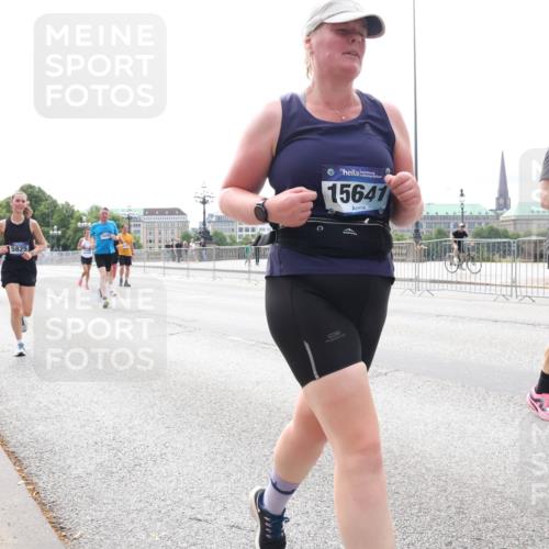 29.06.2025 - hella hamburg halbmarathon Lena Gebhardt http://msf.ph/oto/8419999 29.06.2025 10:27:29 Lombardsbrücke 5825, 15641, 794, 1530, 2080, 2306, 2775, 3389, 4358, 4372, 5285, 5495, 5707, 5825, 6214, 6259, 6637, 7234, 7314, 7764, 7944, 7978, 8056, 8085, 8281, 9349, 9688, 10077, 10158, 10412, 10413, 11110, 11256, 11766, 12500, 13043, 14020, 14021, 14206, 15108, 15641, 16838, 17049, 17427, 17445, 17791, 18012, 18097, 18301, 18626, 18766, 18976 meine-sportfotos.de