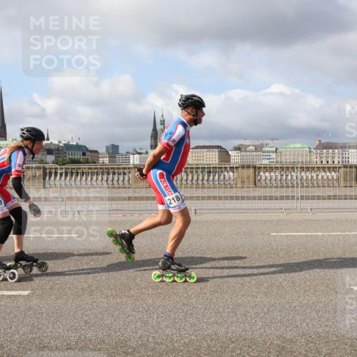 29.06.2025 - hella hamburg halbmarathon Lena Gebhardt http://msf.ph/oto/8420002 29.06.2025 08:57:39 Lombardsbrücke 219, 218 meine-sportfotos.de