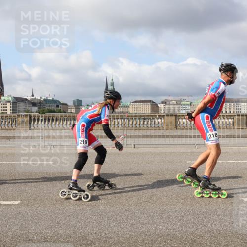 29.06.2025 - hella hamburg halbmarathon Lena Gebhardt http://msf.ph/oto/8420077 29.06.2025 08:57:39 Lombardsbrücke 336, 219, 218 meine-sportfotos.de