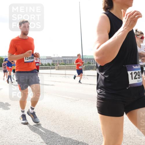 29.06.2025 - hella hamburg halbmarathon Lena Gebhardt http://msf.ph/oto/8420130 29.06.2025 10:18:18 Lombardsbrücke 3125, 2087, 12498, 473, 1293, 1159, 1160, 1234, 1268, 1325, 1554, 1622, 1641, 1820, 1982, 2087, 2147, 2335, 2634, 2703, 2931, 3125, 3202, 3321, 3482, 3977, 4123, 4383, 4710, 4738, 4804, 5004, 5290, 5909, 6270, 6332, 6533, 7094, 7160, 7454, 7641, 7649, 7838, 7882, 7883, 8067, 8128, 8248, 8341, 8607, 8799, 9222, 9539, 9586, 9658, 9717, 9734, 9748, 9834, 9844, 9964, 10172, 10174, 10332, 10509, 10659, 10687, 10908, 12498, 12541, 12548, 12552, 12703, 13341 meine-sportfotos.de